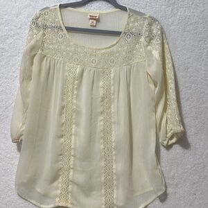 Missimo Supply Co Women’s Cream Blouse Size Small